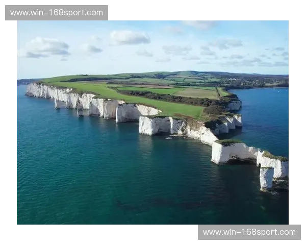 英格兰风情：古老国度与现代脉搏的完美邂逅